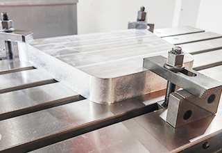 意为 Steel material sample specification table 10